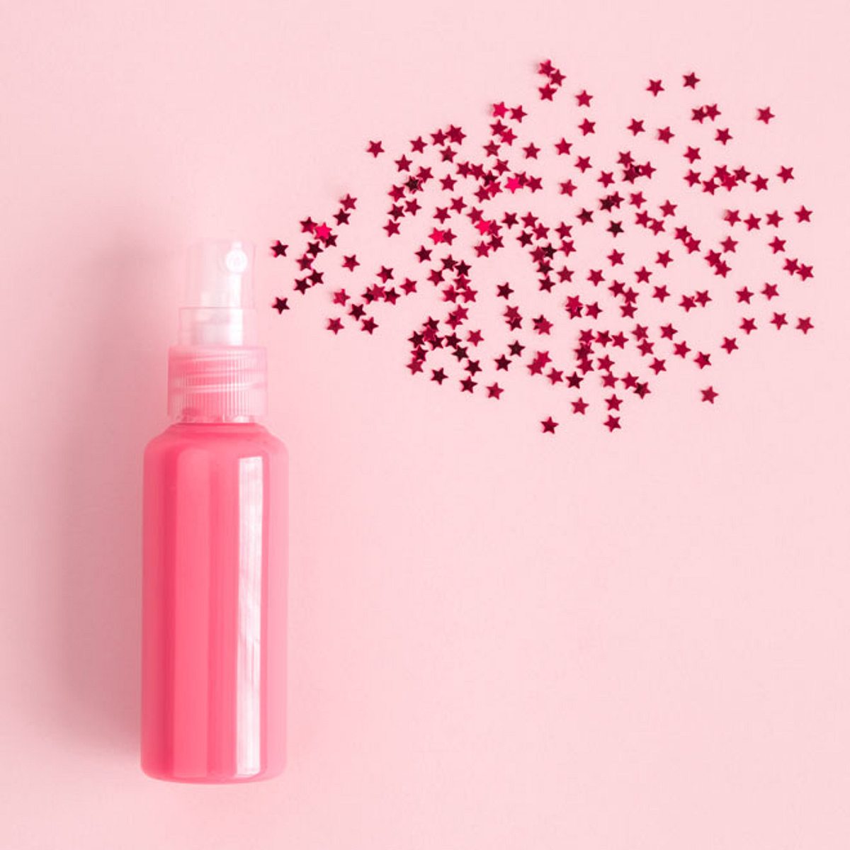 Deo-Spray kannst du auch ganz einfach selber machen. Wir haben das Rezept. Deo-Spray kannst du auch ganz einfach selber machen.