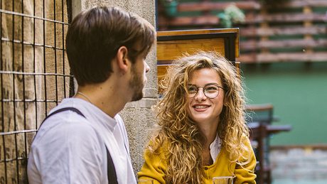 Beliebteste Emojis und Co.: Das verrät der große Tinder-Jahresrückblick - Foto: iStock