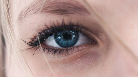Abschminken: 7 Abschminksünden, die deine Haut ruinieren - Foto: Unsplash
