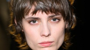 Boycut Hair: Model mit kurzen Haaren - Foto: Launchmetrics Spotlight