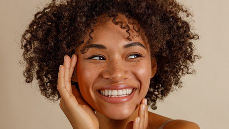 Face Yoga - Foto: iStock /dima_sidelnikov