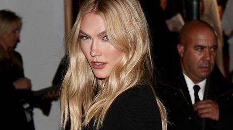 Jojobaöl Haare - Foto: Getty/  Nancy Rivera/Bauer-Griffin / Kontributor