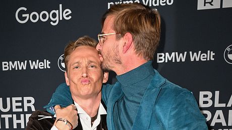 Matthias Schweighöfer und Joko Winterscheidt - Foto: Getty Images / Hannes Magerstaedt / Freier Fotograf