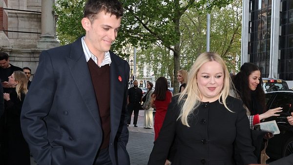 Nicola Coughlan mit ihrem Freund Jake Dunn - Foto: action press / Mattpapz / BACKGRID